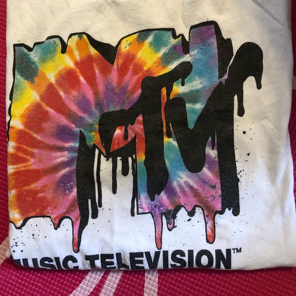 🎵📺 Vintage style MTV T-Shirt 🎵 📺